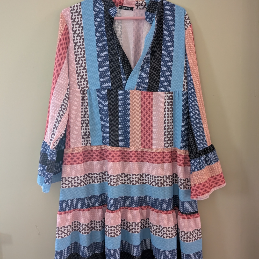 Boohoo Multicolor Patterned Dress